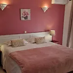 Pensionat Casa Rosa Montes 4*