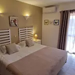 Pensionat Casa Rosa Montes 4*