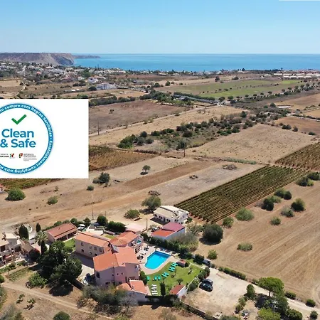 ゲストハウス Casa Rosa Montes Luz