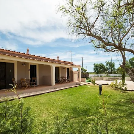 Casa Rosa Montes 4* Luz