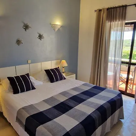 Casa Rosa Montes Gasthof 4*