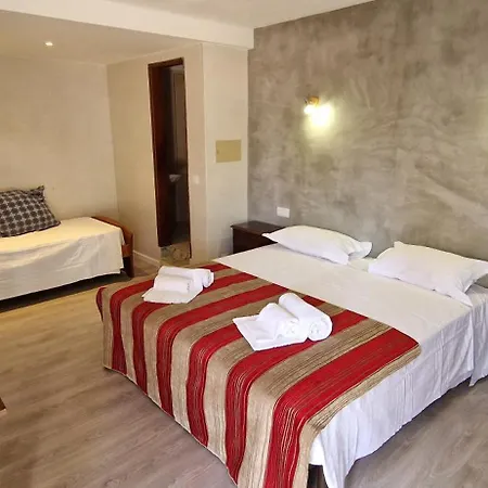 Casa Rosa Montes 3*