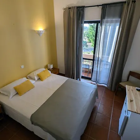 Casa Rosa Montes Luz