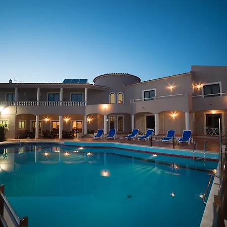 Casa Rosa Montes Luz