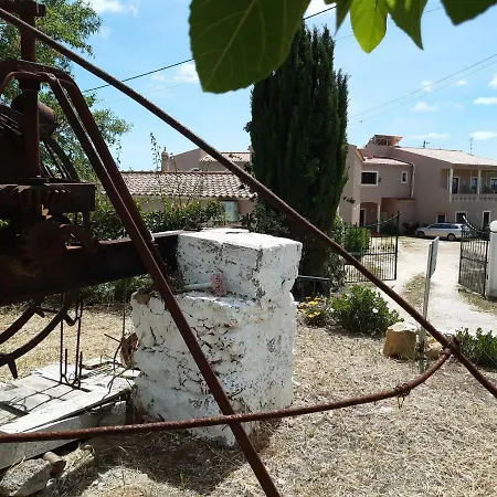 Πανσιόν Casa Rosa Montes 4*