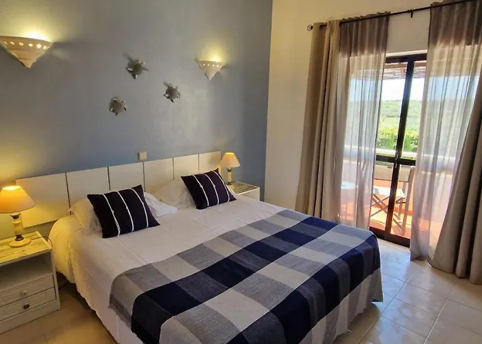 Casa Rosa Montes בית הארחה 4*