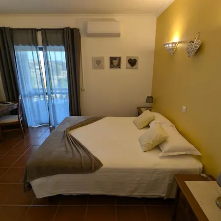 Pensionat Casa Rosa Montes Luz